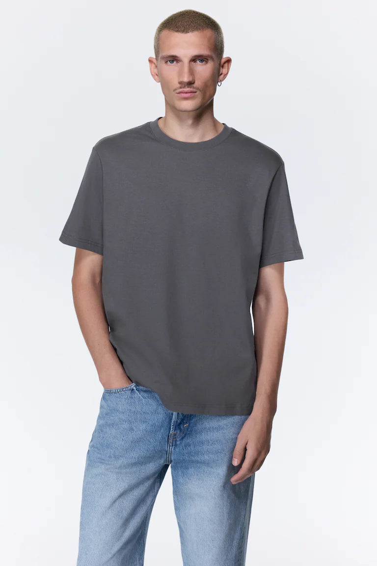 2 BAGGY JEANS + 3 T'SHIRT COMBO PACK 🖇️