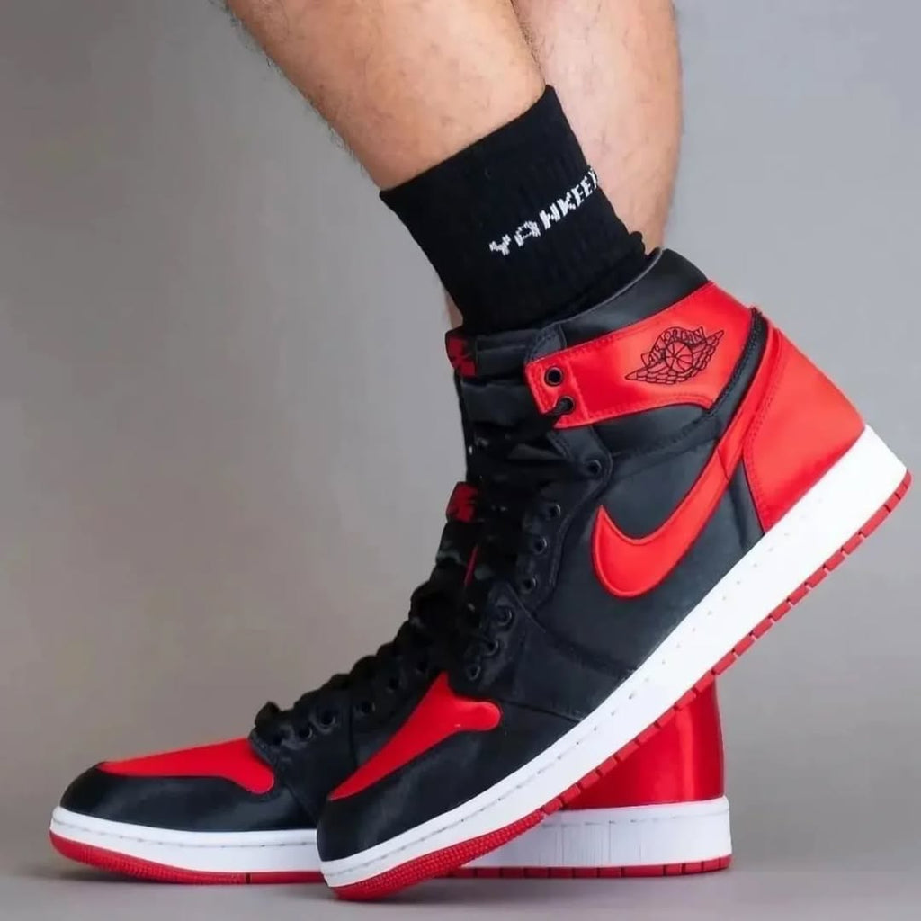 Air Jordan 1 Retro High OG SE “Satin” Sneakers